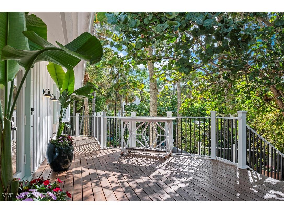 61 12th Avenue S Naples FL 34102 225068073 image42