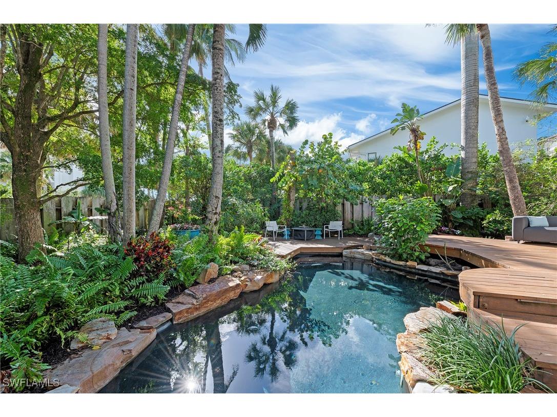 61 12th Avenue S Naples FL 34102 225068073 image7