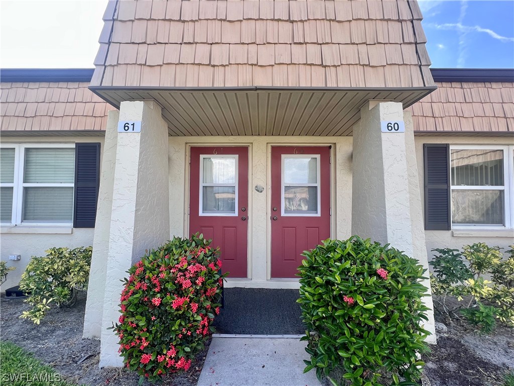 61 Fairbanks Court Fort Myers FL 33919 223025511 image1