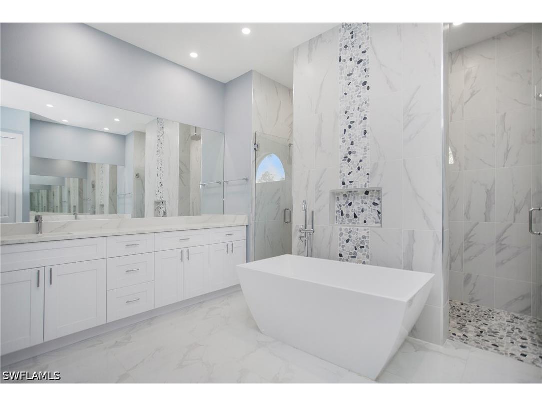 610 25th Avenue NW Naples FL 34120 226019190 image32