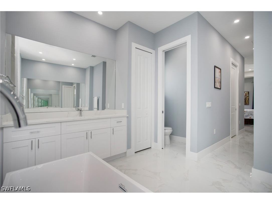 610 25th Avenue NW Naples FL 34120 226019190 image41