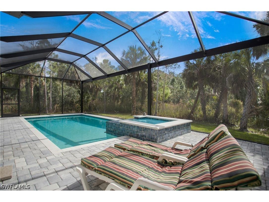 610 25th Avenue NW Naples FL 34120 226019190 image9