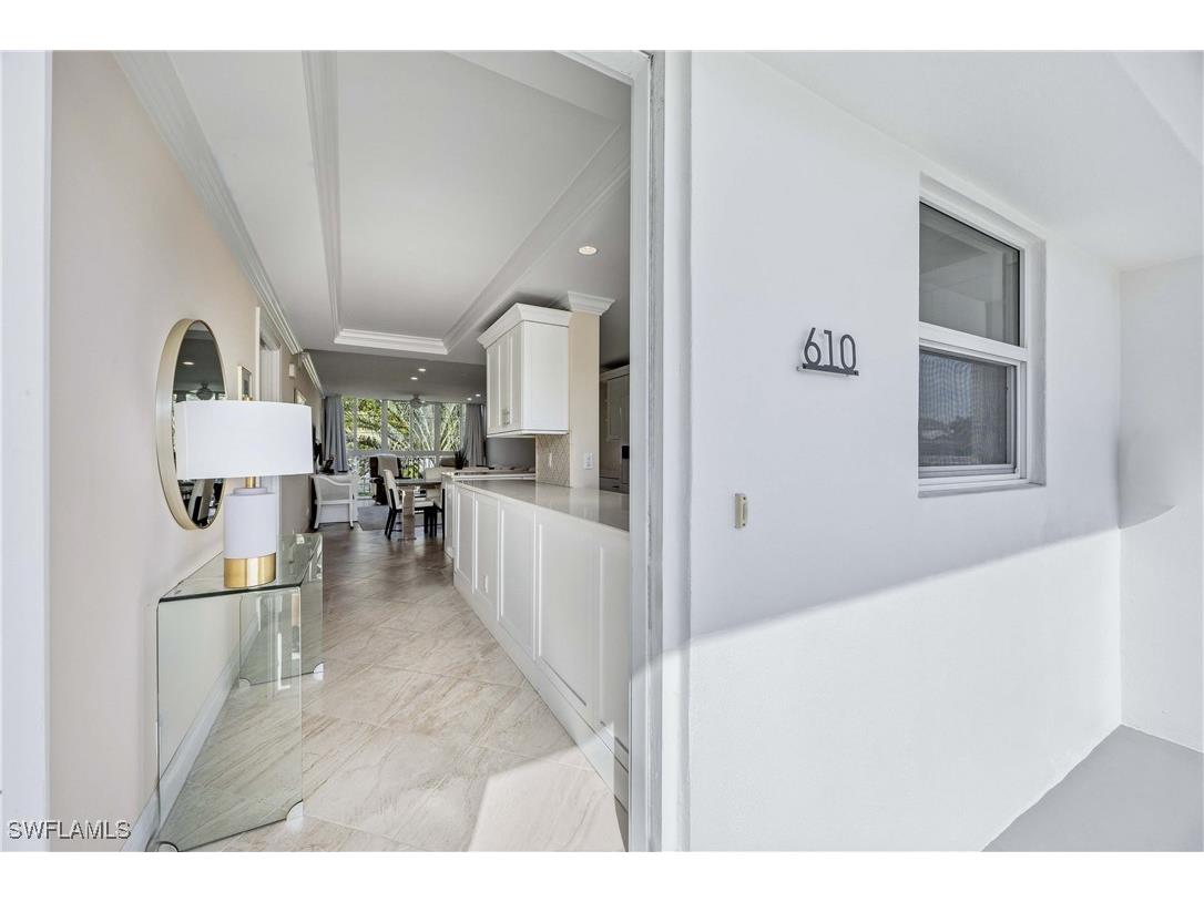 610 Broad Avenue S #J610 Naples FL 34102 225083961 image1
