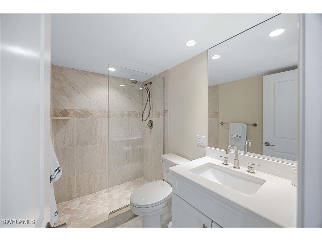 610 Broad Avenue S #J610 Naples FL 34102 225083961 image13