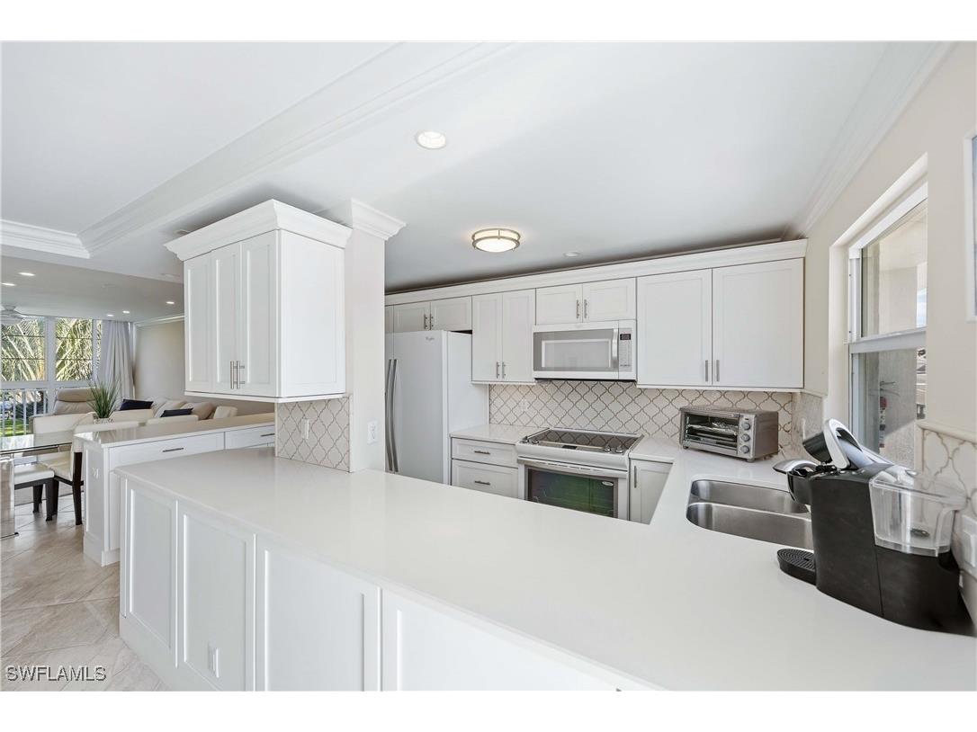 610 Broad Avenue S #J610 Naples FL 34102 225083961 image2