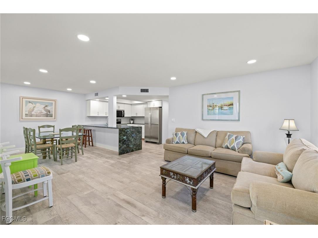 610 Donax Street #111 Sanibel FL 33957 2025011590 image5