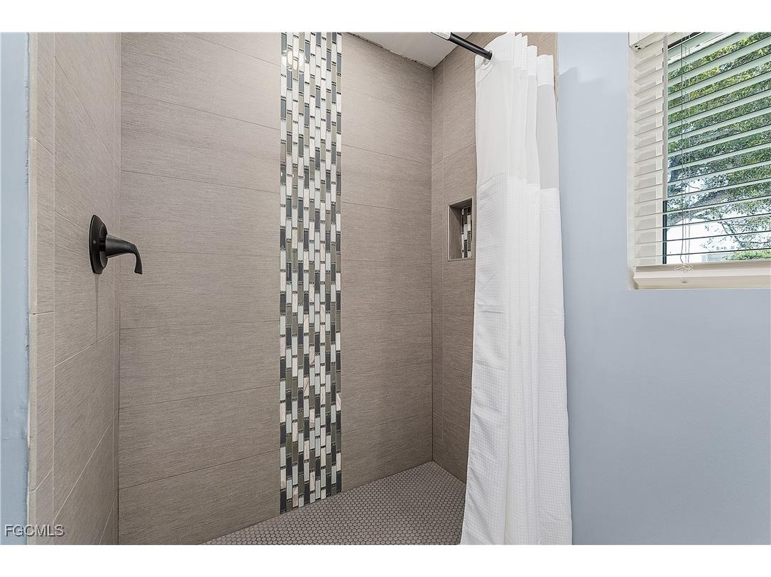 610 Donax Street #311 Sanibel FL 33957 2025006253 image13