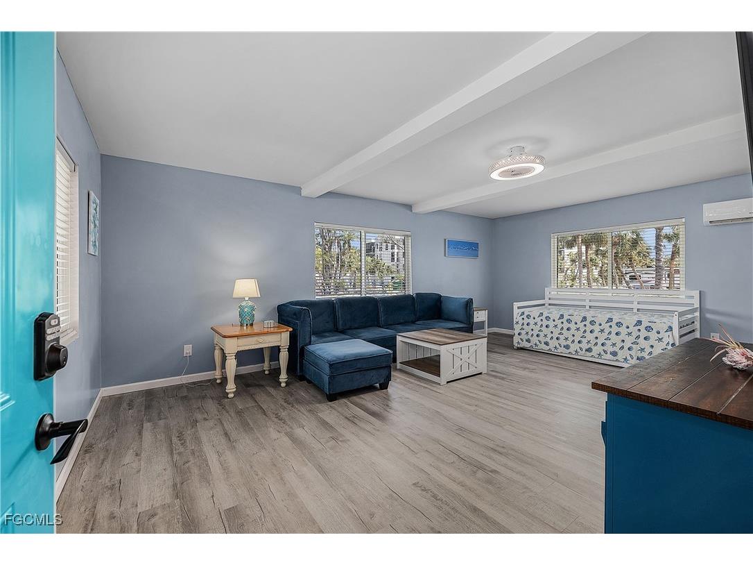 610 Donax Street #311 Sanibel FL 33957 2025006253 image6