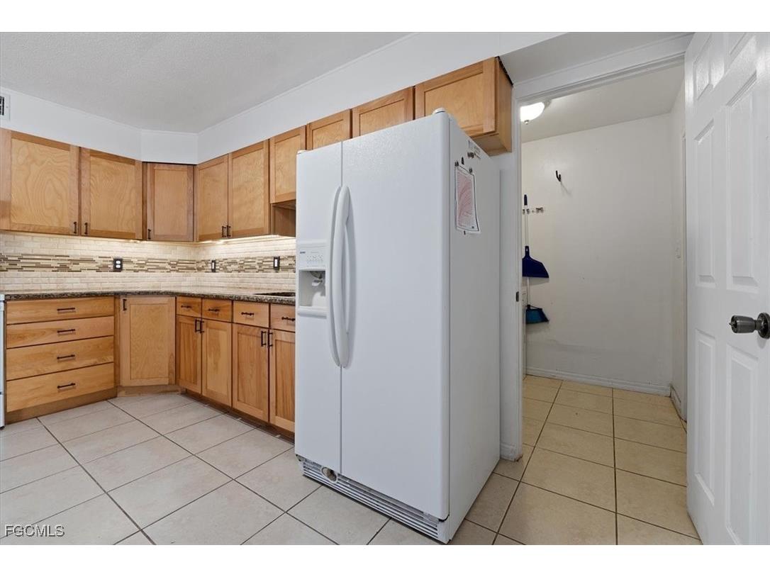 610 E Avenida Del Rio Clewiston FL 33440 2025026203 image16