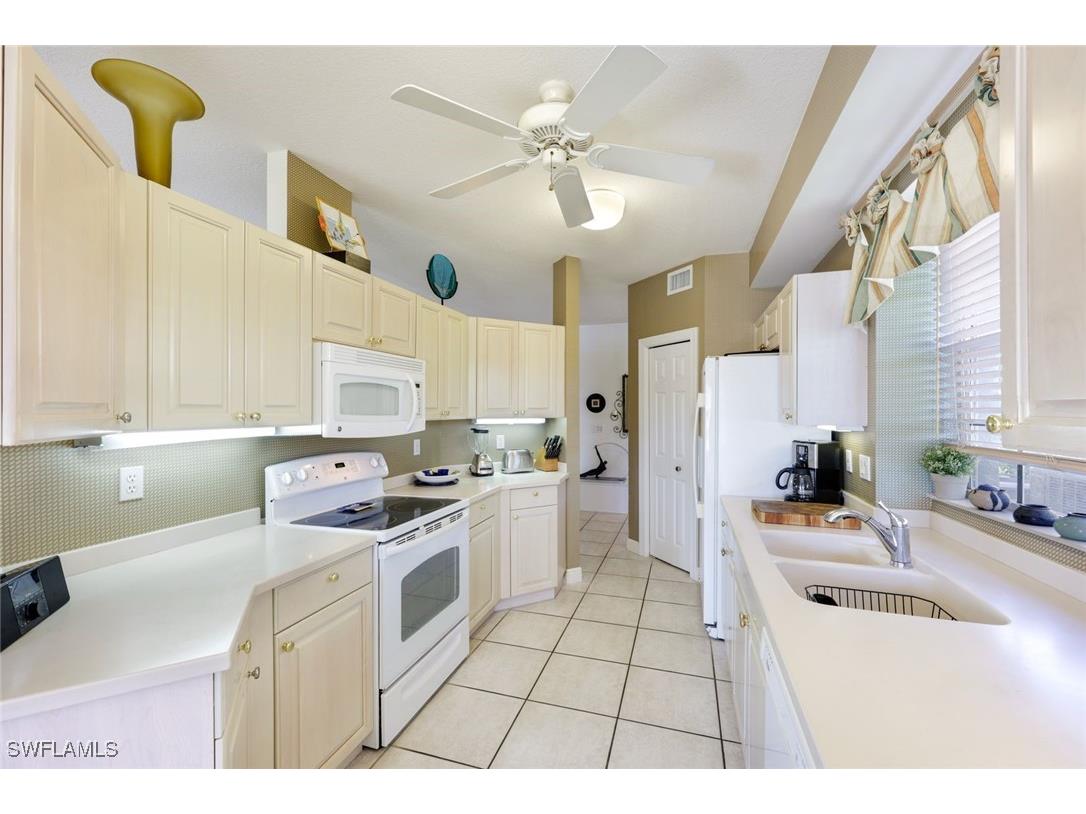610 Laguna Royale Boulevard #1001 Naples FL 34119 226005975 image12