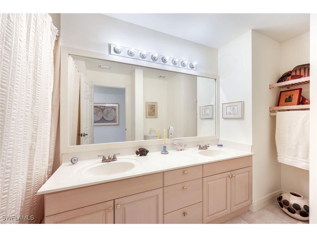 610 Laguna Royale Boulevard #1001 Naples FL 34119 226005975 image22
