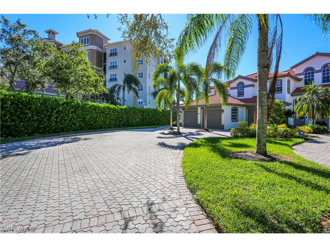 610 Laguna Royale Boulevard #1003 Naples FL 34119 223084858 image1
