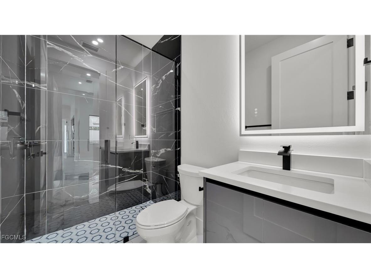 610 NW 1st Street Cape Coral FL 33993 2025019088 image20