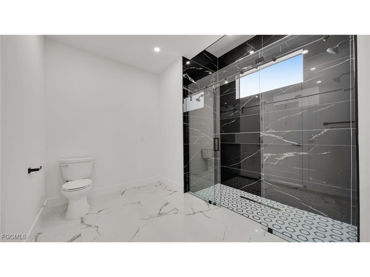 610 NW 1st Street Cape Coral FL 33993 2025019088 image28