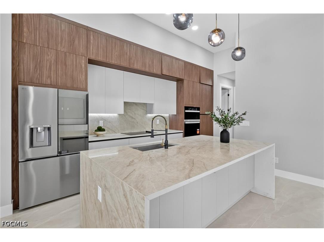 610 NW 2nd Place Cape Coral FL 33993 2026028860 image11