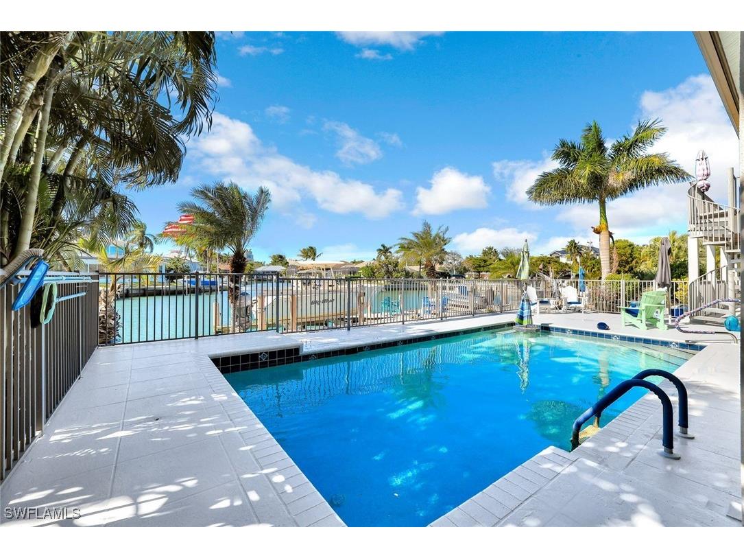 610 Partridge Court Marco Island FL 34145 225083149 image4