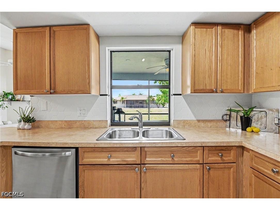 610 Retunda Parkway W Cape Coral FL 33904 2026022036 image13