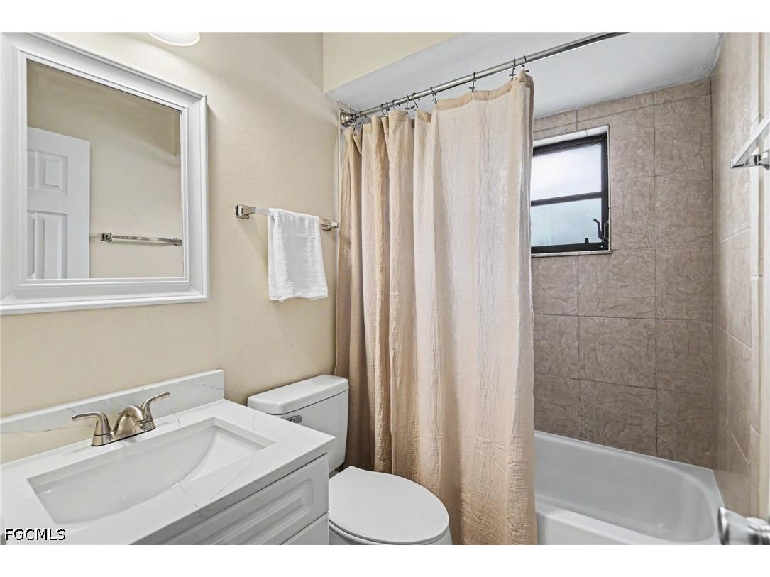 610 Retunda Parkway W Cape Coral FL 33904 2026022036 image24