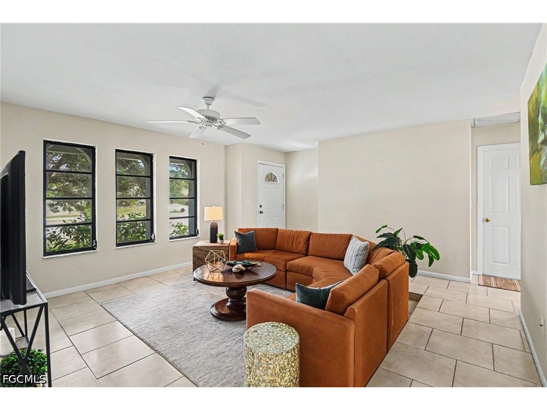 610 Retunda Parkway W Cape Coral FL 33904 2026022036 image4