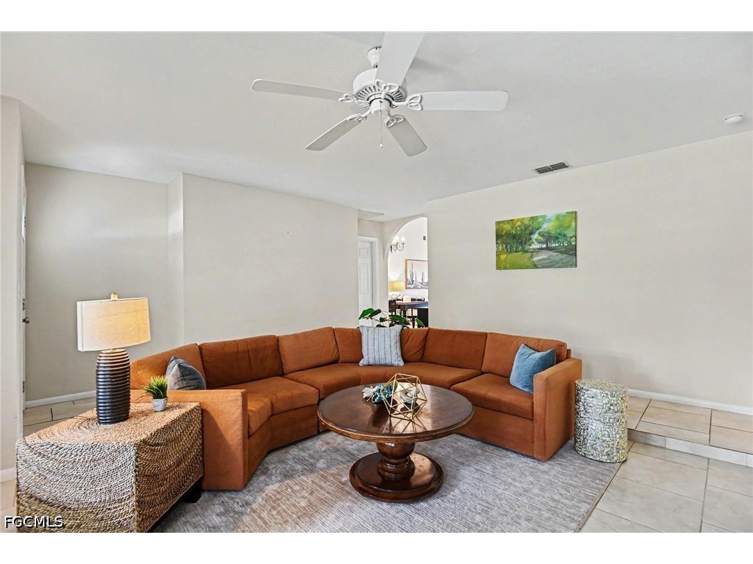 610 Retunda Parkway W Cape Coral FL 33904 2026022036 image6