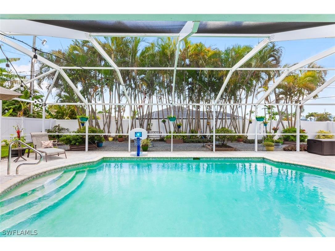 610 SE 16th Street Cape Coral FL 33904 224041087 image1