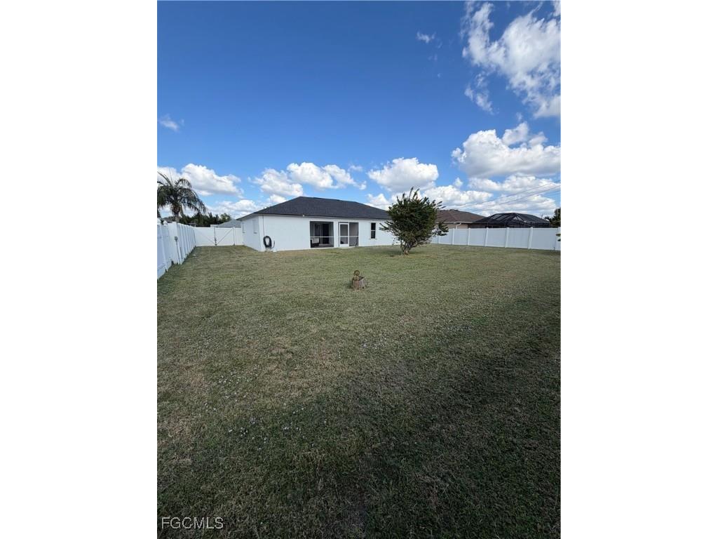 610 SE 21st Lane Cape Coral FL 33990 2025021900 image13