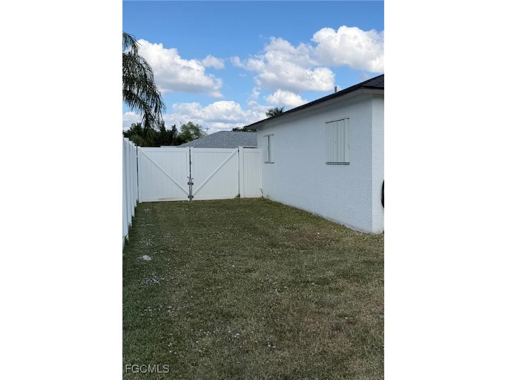 610 SE 21st Lane Cape Coral FL 33990 2025021900 image15