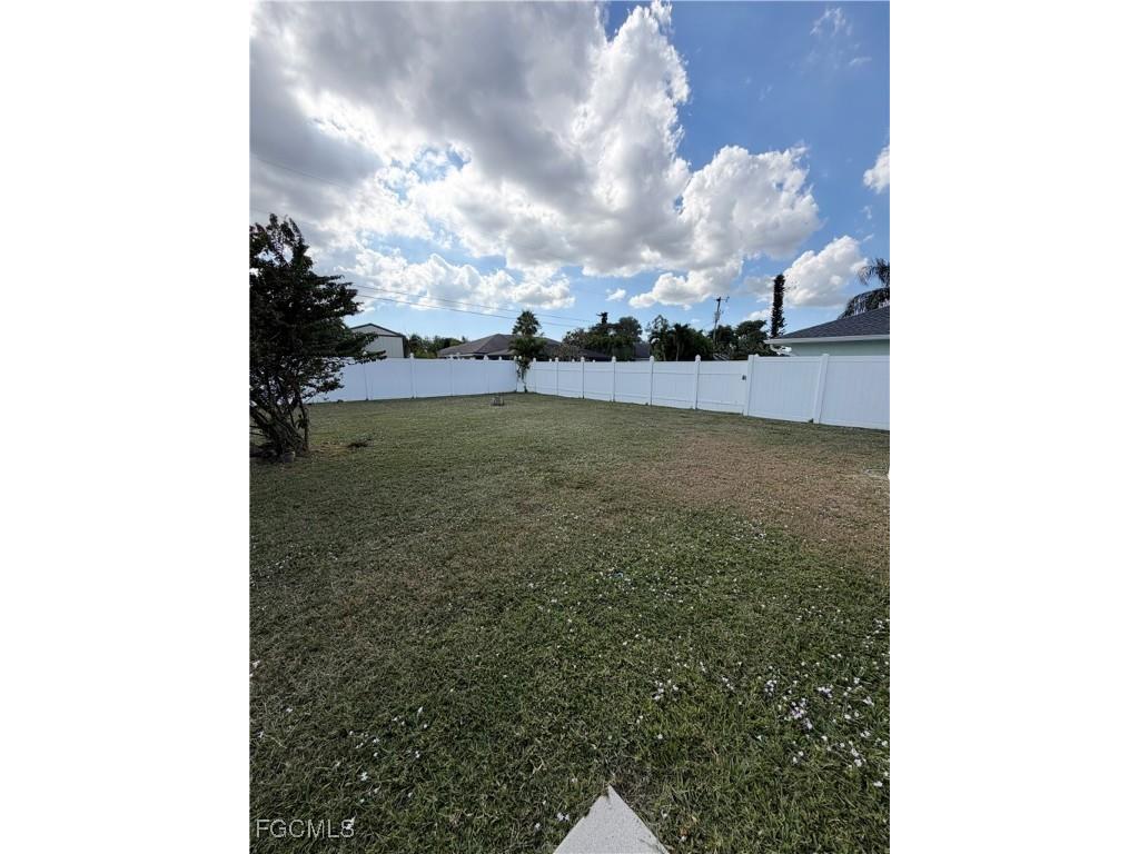 610 SE 21st Lane Cape Coral FL 33990 2025021900 image16