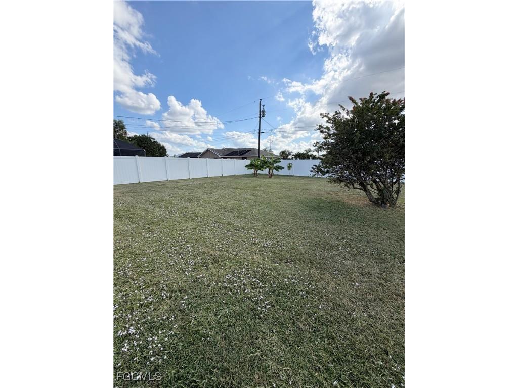 610 SE 21st Lane Cape Coral FL 33990 2025021900 image17