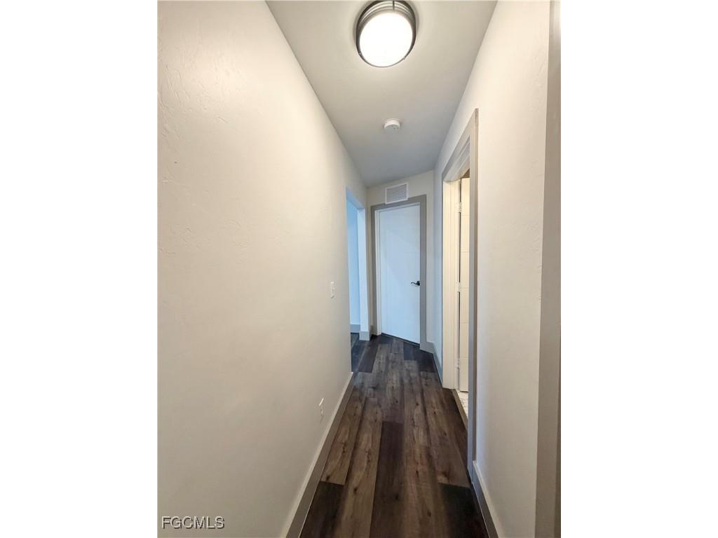 610 SE 21st Lane Cape Coral FL 33990 2025021900 image23