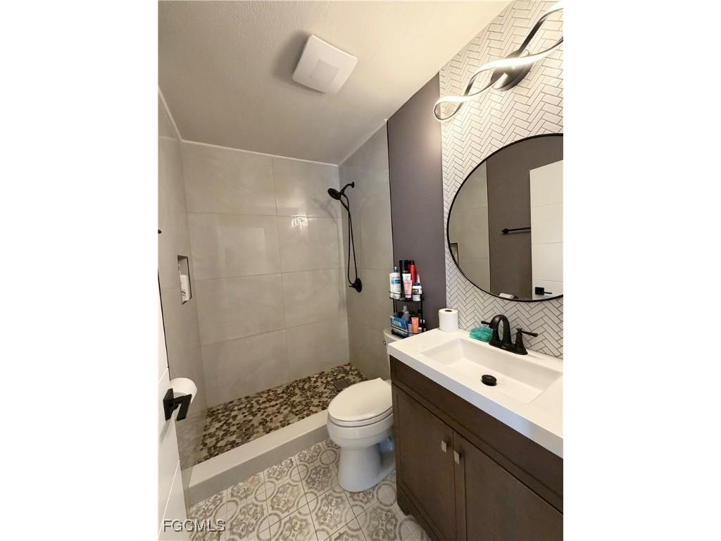 610 SE 21st Lane Cape Coral FL 33990 2025021900 image24