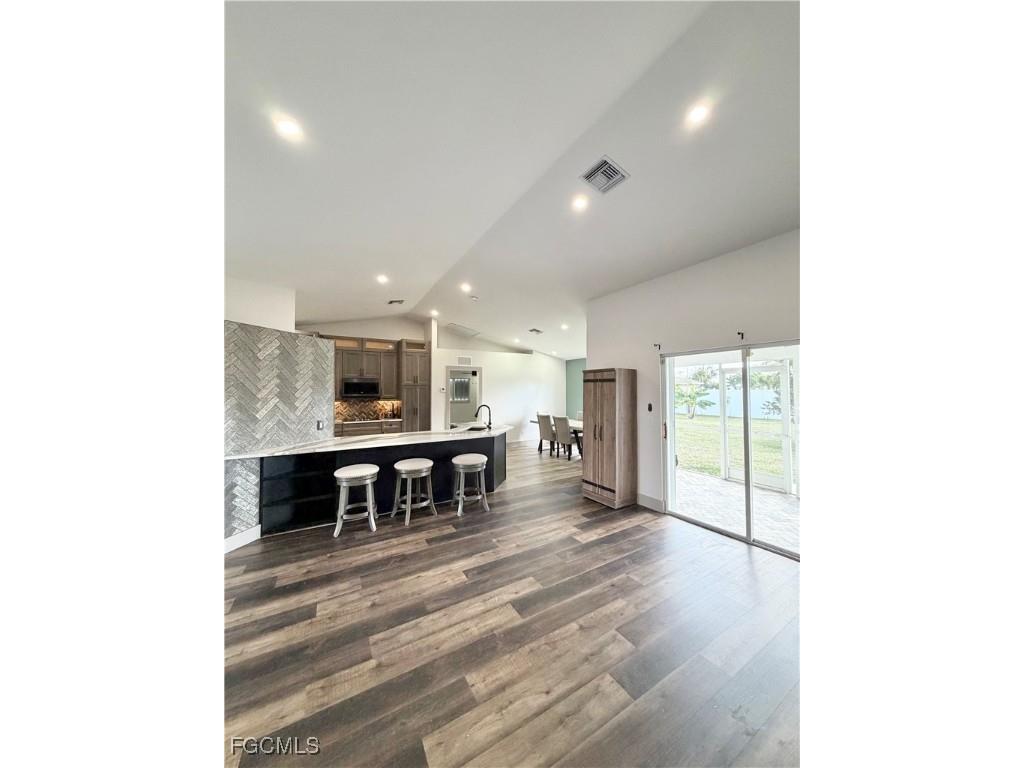 610 SE 21st Lane Cape Coral FL 33990 2025021900 image26