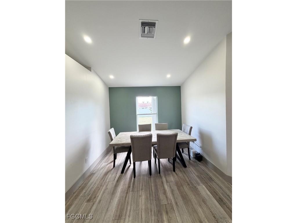 610 SE 21st Lane Cape Coral FL 33990 2025021900 image27