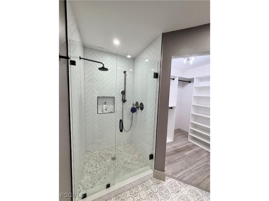 610 SE 21st Lane Cape Coral FL 33990 2025021900 image35