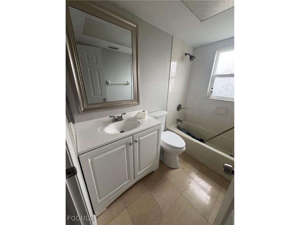 610 SE 46th Street Cape Coral FL 33904 2025014203 image9