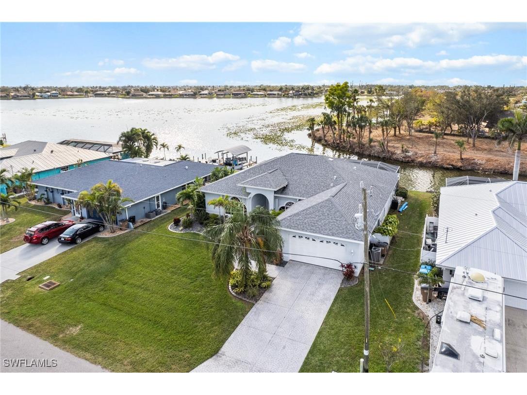 610 SW Santa Barbara Place Cape Coral FL 33991 225015184 image1