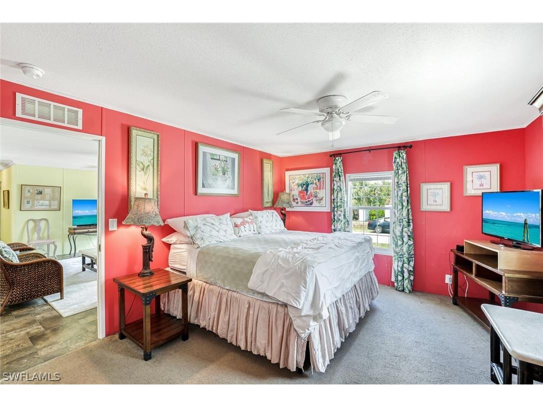 610 Sunset Drive Goodland FL 34140 226007749 image10