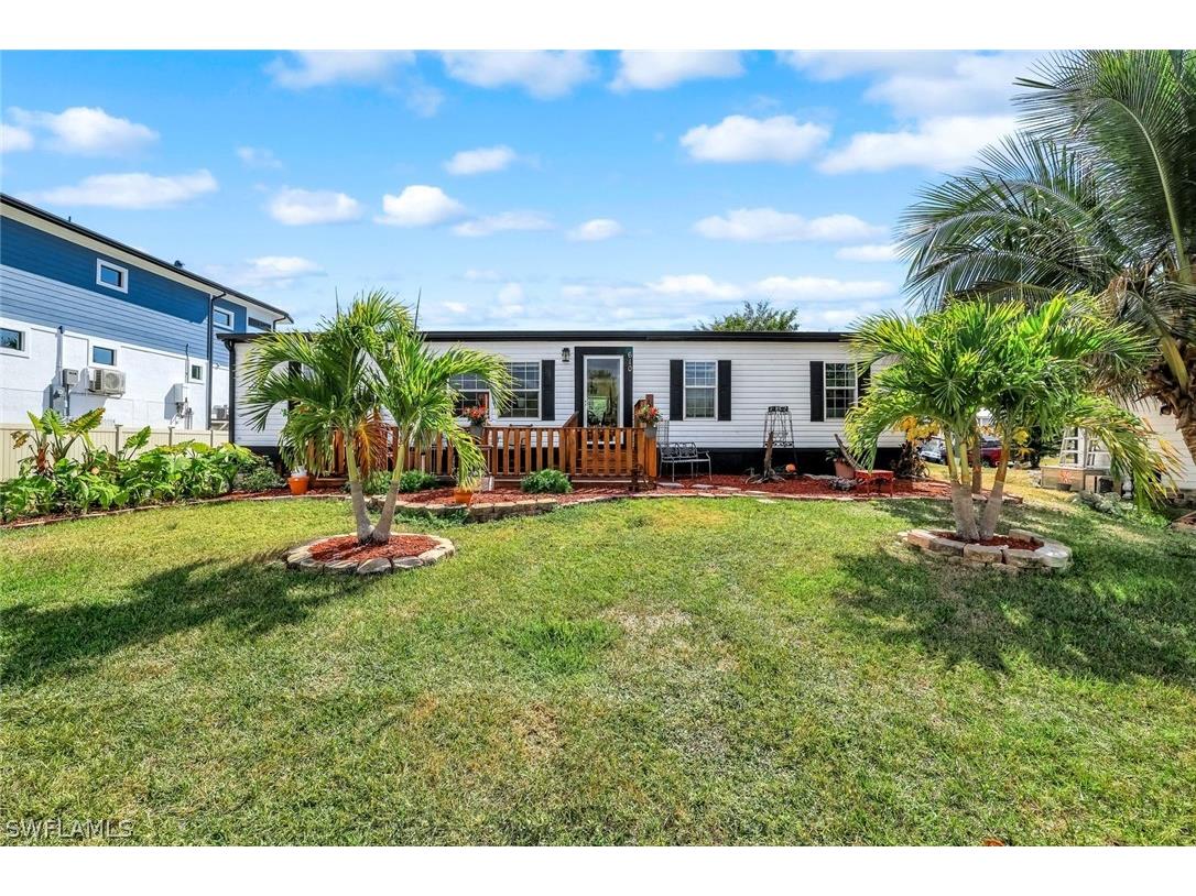610 Sunset Drive Goodland FL 34140 226007749 image18