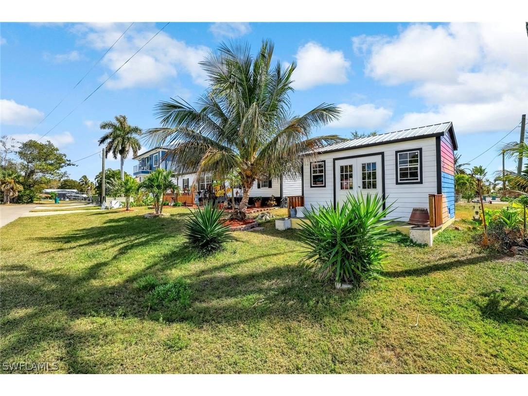 610 Sunset Drive Goodland FL 34140 226007749 image19