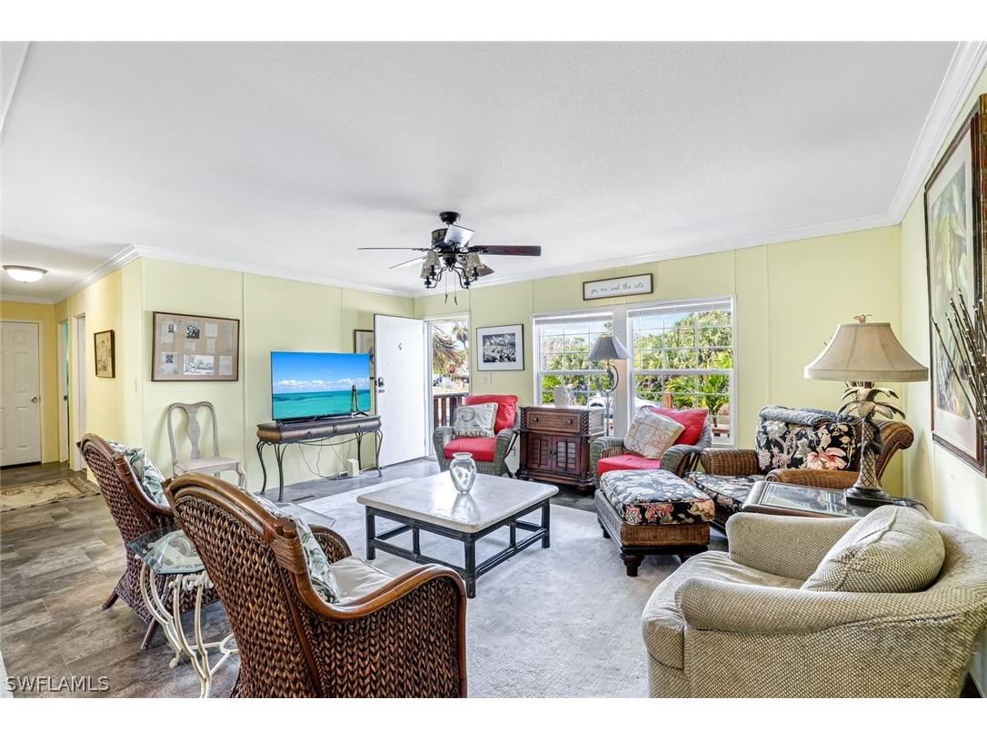 610 Sunset Drive Goodland FL 34140 226007749 image5