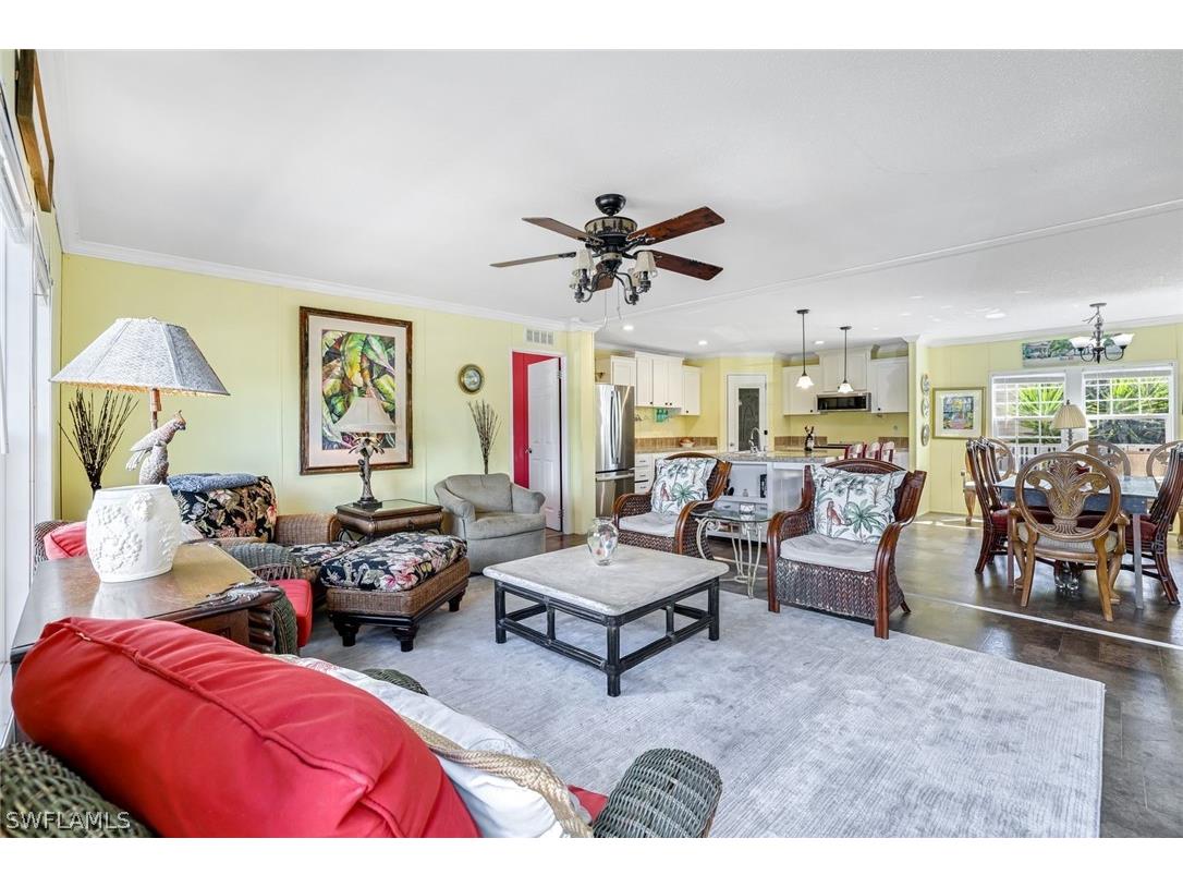610 Sunset Drive Goodland FL 34140 226007749 image7