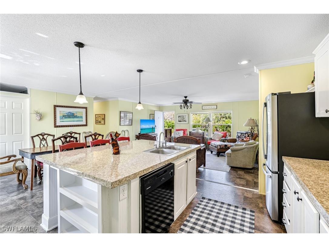 610 Sunset Drive Goodland FL 34140 226007749 image9