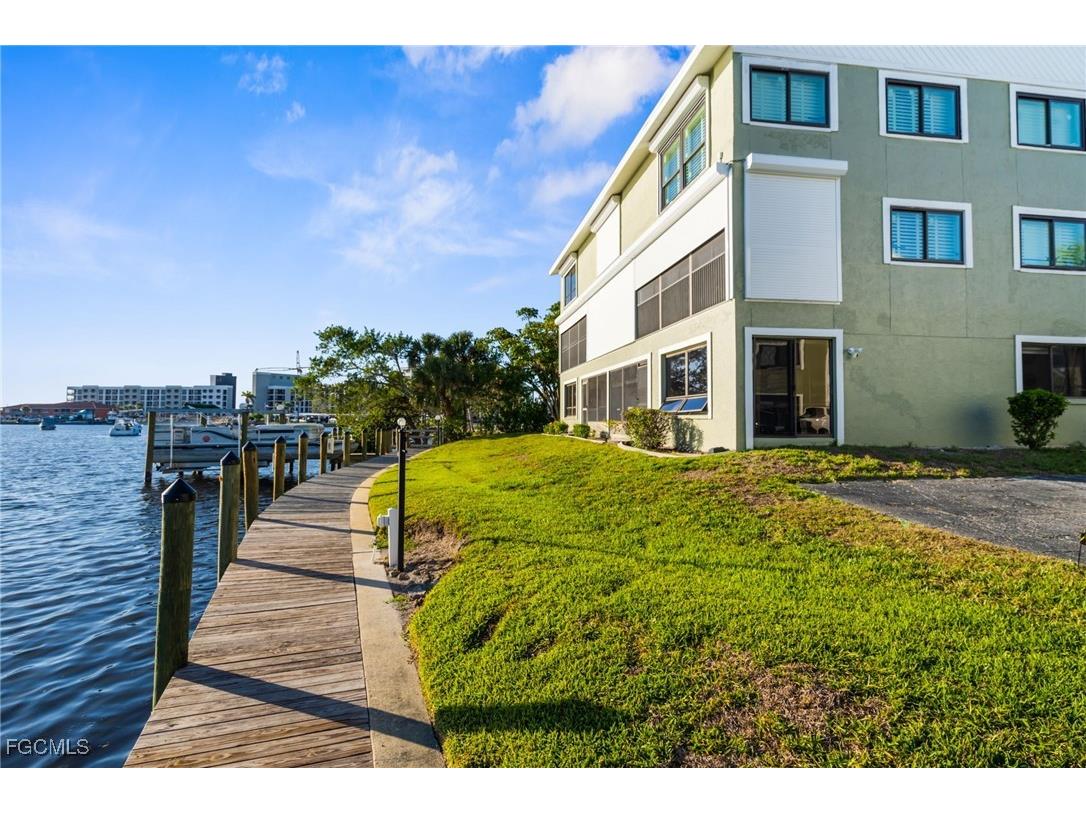 610 Victoria Drive #101C Cape Coral FL 33904 2025025510 image2