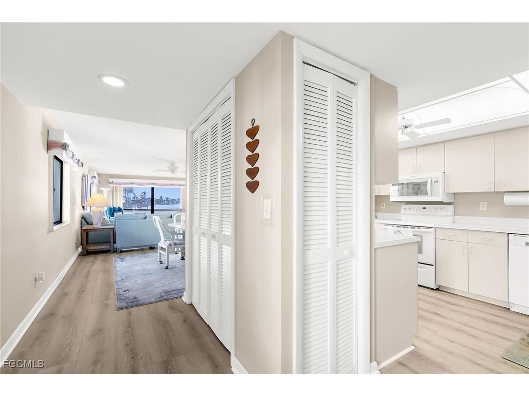 610 Victoria Drive #101C Cape Coral FL 33904 2025025510 image23