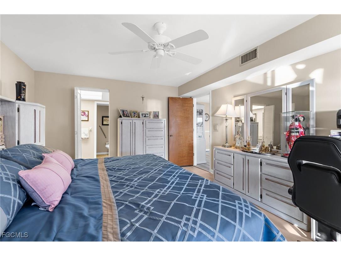 610 Victoria Drive #101C Cape Coral FL 33904 2025025510 image25