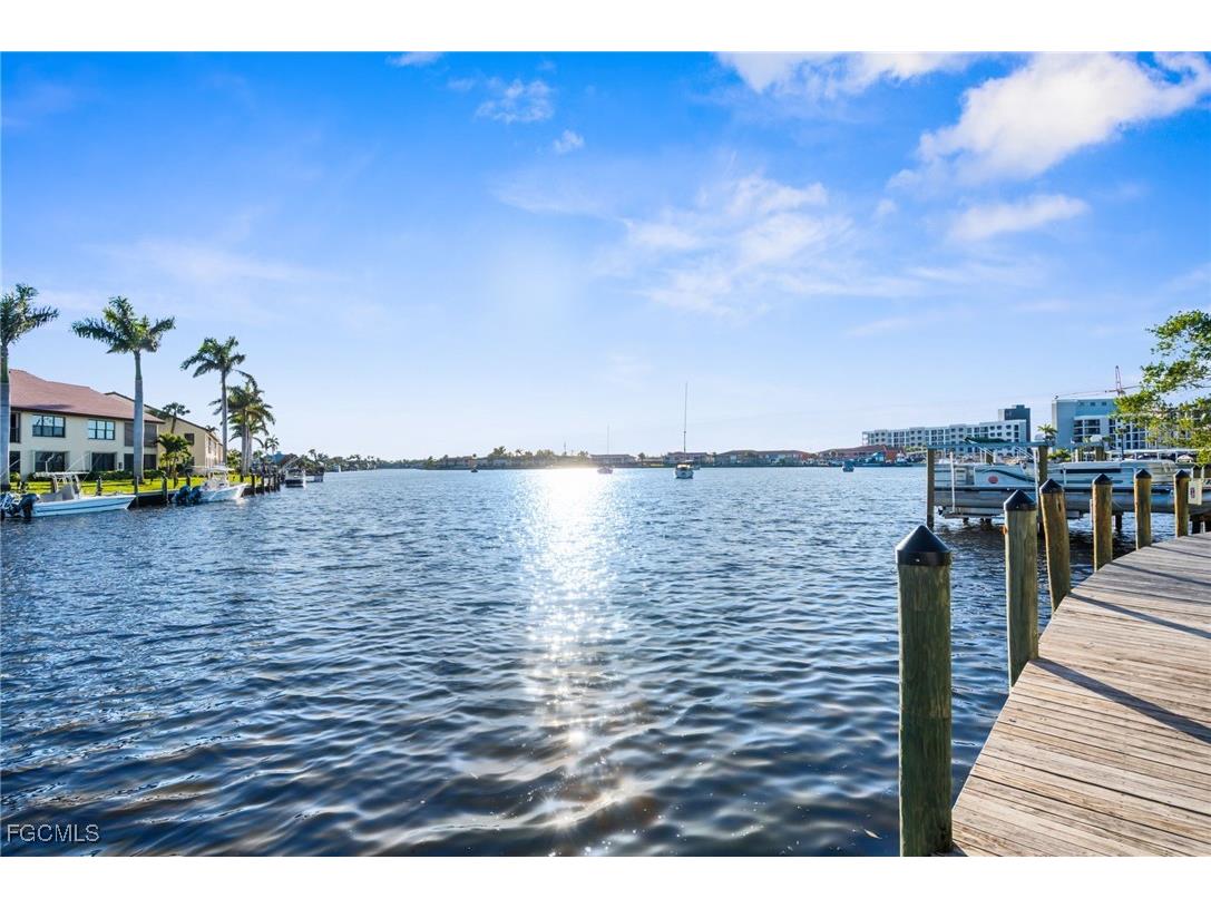 610 Victoria Drive #101C Cape Coral FL 33904 2025025510 image4