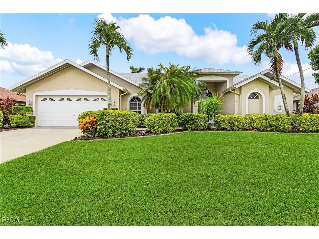 610 W Archer Parkway Cape Coral FL 33904 2025004584 image1