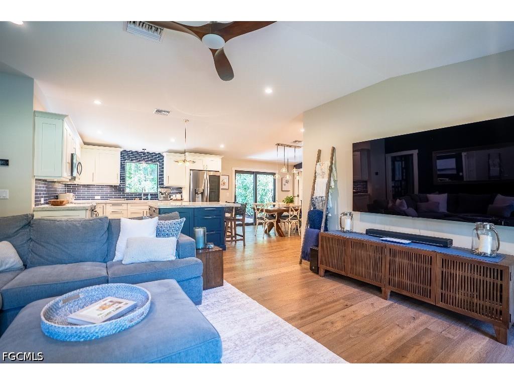 6100 Dogwood Way Naples FL 34116 2026025871 image3