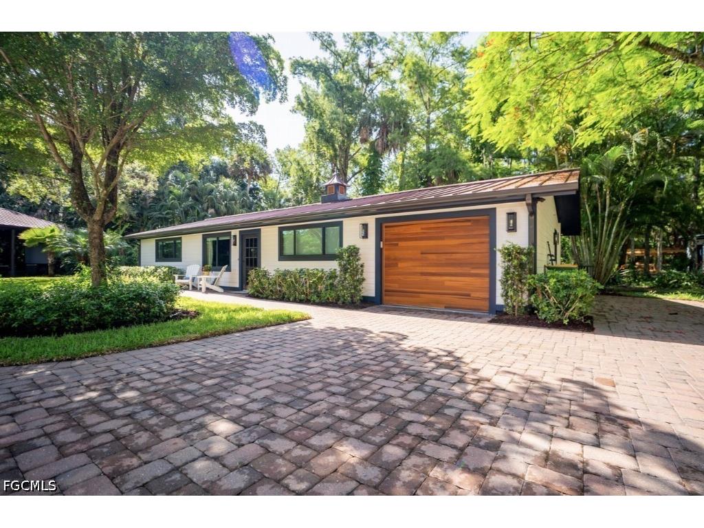 6100 Dogwood Way Naples FL 34116 2026025871 image39