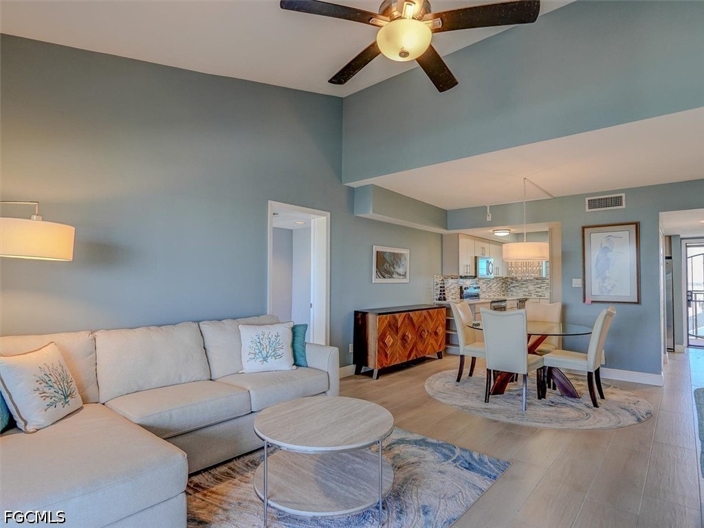 6100 Estero Boulevard #5D Fort Myers Beach FL 33931 2026018457 image2